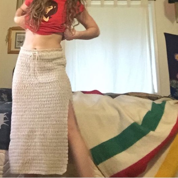 Crochet skirt - Picture 3 of 3